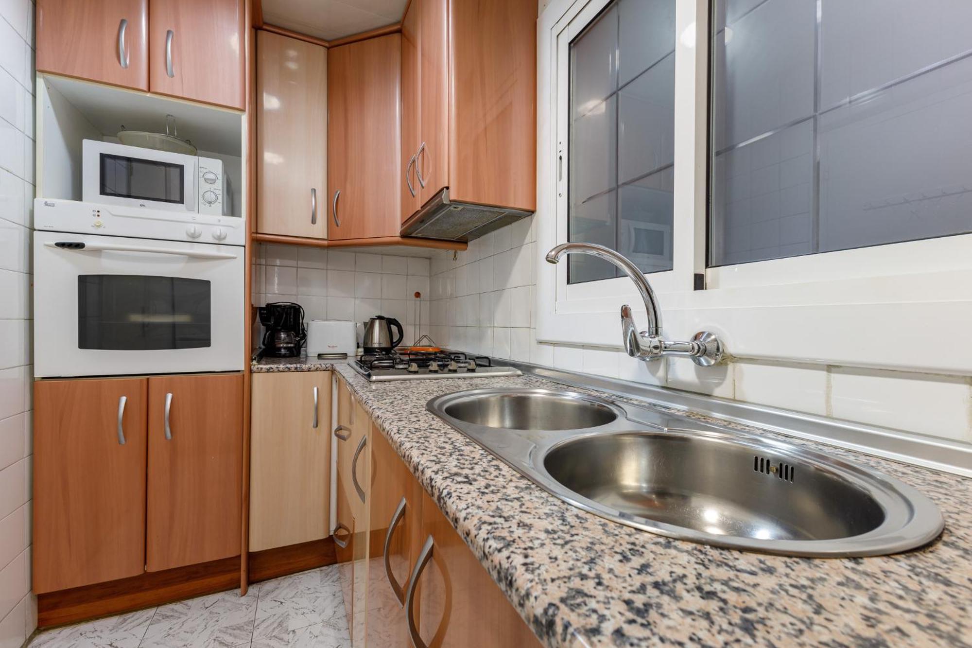 Besos - Bright Apartment Close To Congress & Port Sant Adrià de Besòs Eksteriør billede