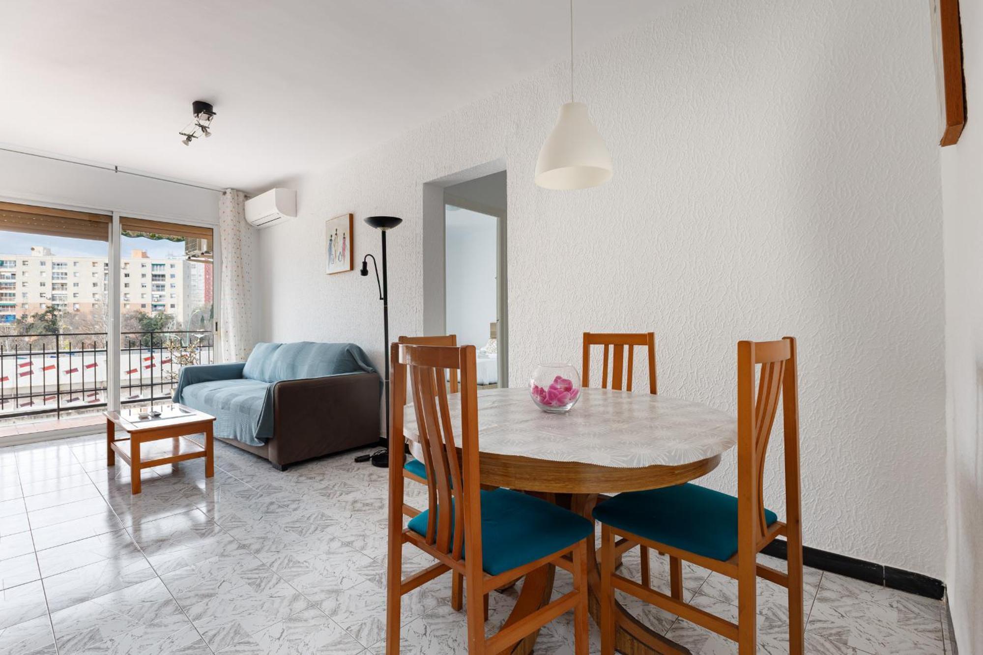 Besos - Bright Apartment Close To Congress & Port Sant Adrià de Besòs Eksteriør billede