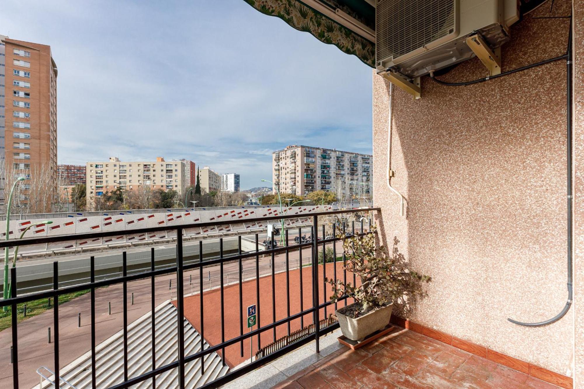 Besos - Bright Apartment Close To Congress & Port Sant Adrià de Besòs Eksteriør billede